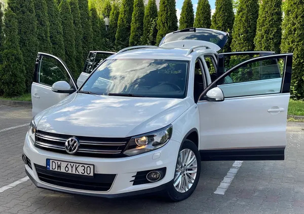 samochody osobowe Volkswagen Tiguan cena 55800 przebieg: 135700, rok produkcji 2015 z Wrocław